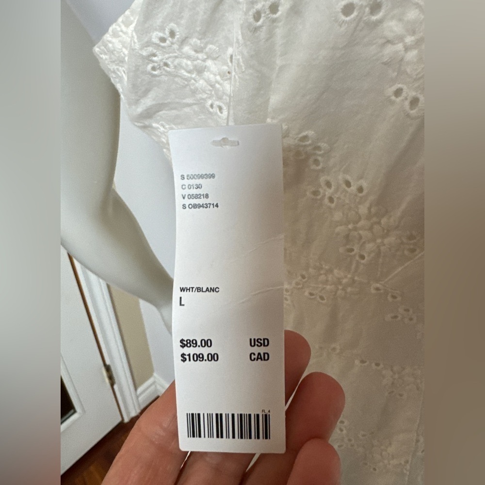NWT - Urban Outfitters Claire Ruffle One-shoulder Mini Dress in White Eyelet. - Picture 4 of 8